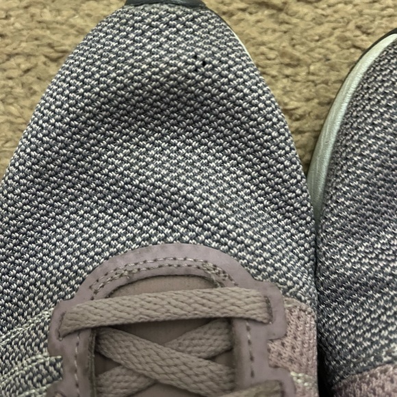 Nike sneakers - Picture 2 of 6